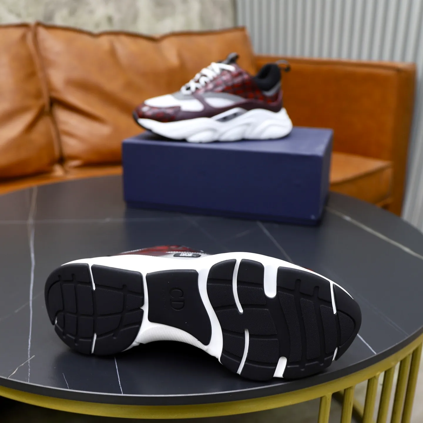 Ex-factory price: 500💰🙅‍♂️🙅‍♂️🙅‍♂️ Brand: Dior DIOR Standard code: 38-44 (45, 46 customized) Grade: Same as the official website Material: Original leather splicing Comfortable and breathable lining Original wear-resistant outsole Style category: Men's fashionable casual shoes Running sneakers Noble luxury brand elements Top luxury Color: actual picture color